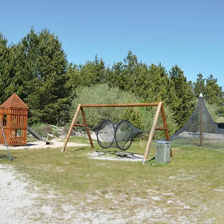 3 Bedroom Amazing In Holiday home